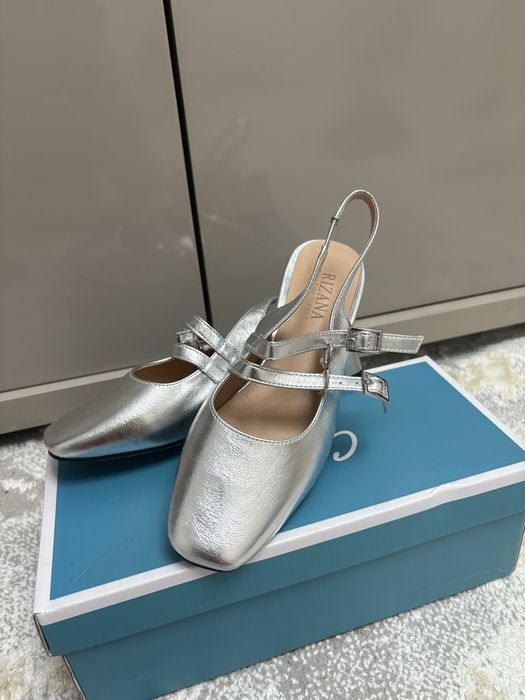 продам новый туфли (35 размер)