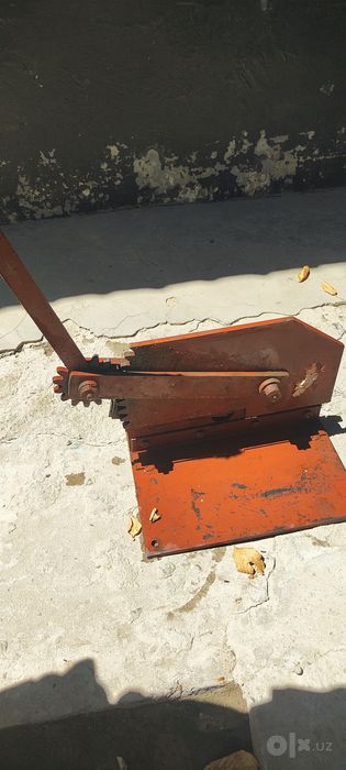 Гильотина ручная холати зур