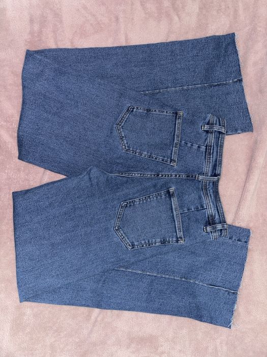 НОВИ! С етикет! Дънки Stradivarius