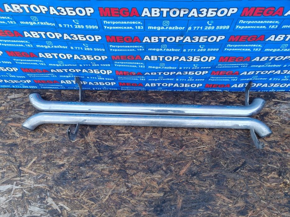 Пороги на Mazda tribute.