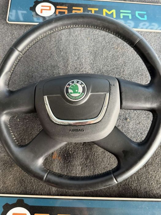 Волан за Skoda Superb Octavia Fabia Rumster Yeti с бег ном 124