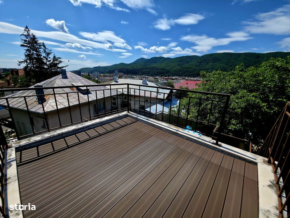 Casă de vânzare – Zonă Centrala Piatra Neamt