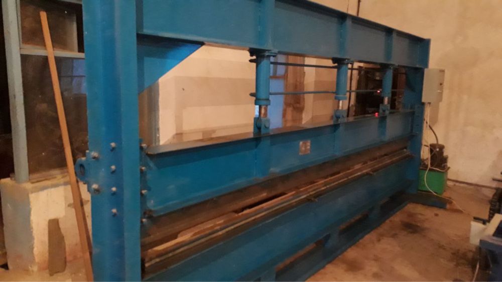 Метал черепица ва профнастил ишлаб чикариш ускуналари сотилади(Хитой)