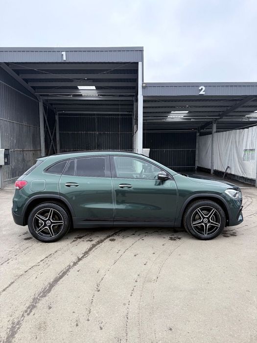 Mercedes-Benz GLA 250e TVA Deductibil