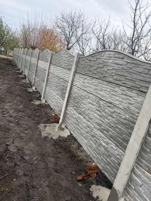 Placi de gard din beton armat