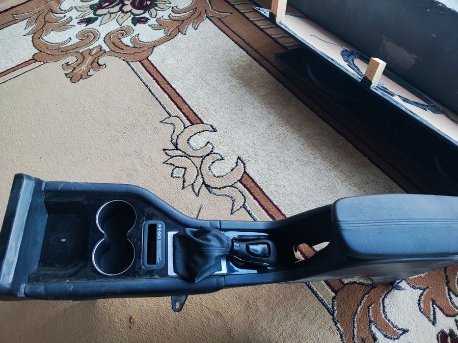 Damas van aksessuarlari sotiladi yangidek