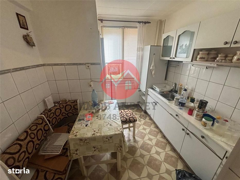 Ap 3 camere decomandat, 62 mp, et.2, zona Taxe-Impozite