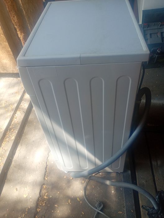Продам стиральную машину