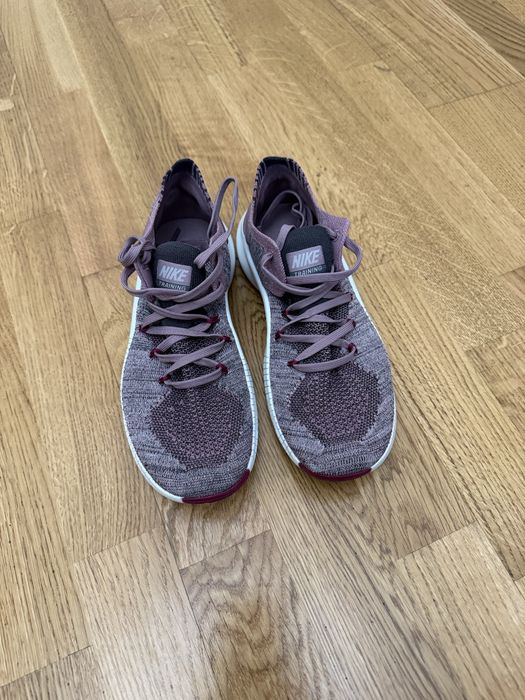 Кроссовки Nike training