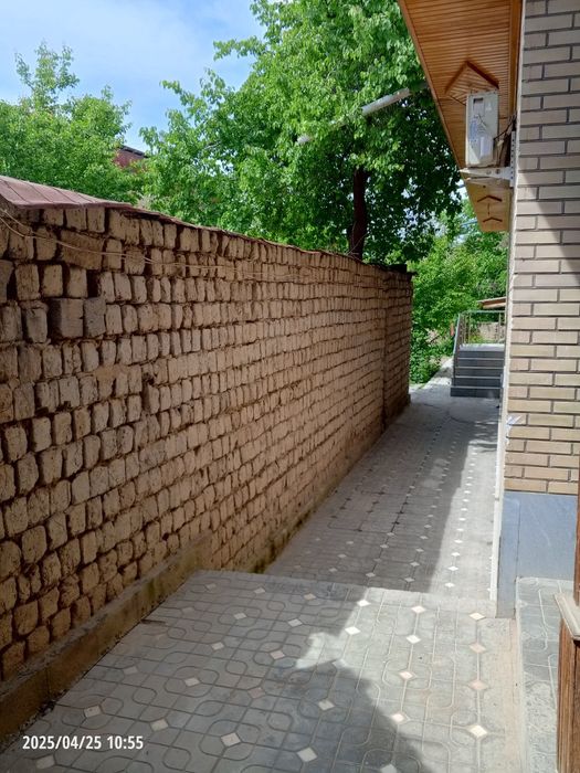 Srochni hovli sotiladi 6 sotix