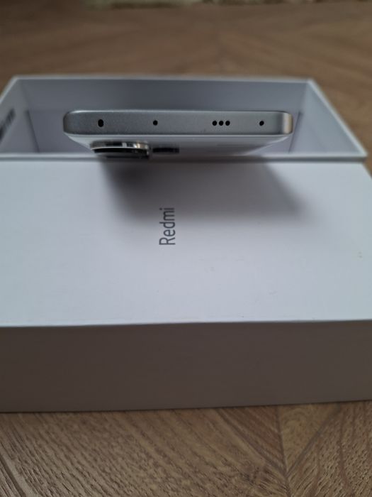 Redmi Note 13 Pro +  5G