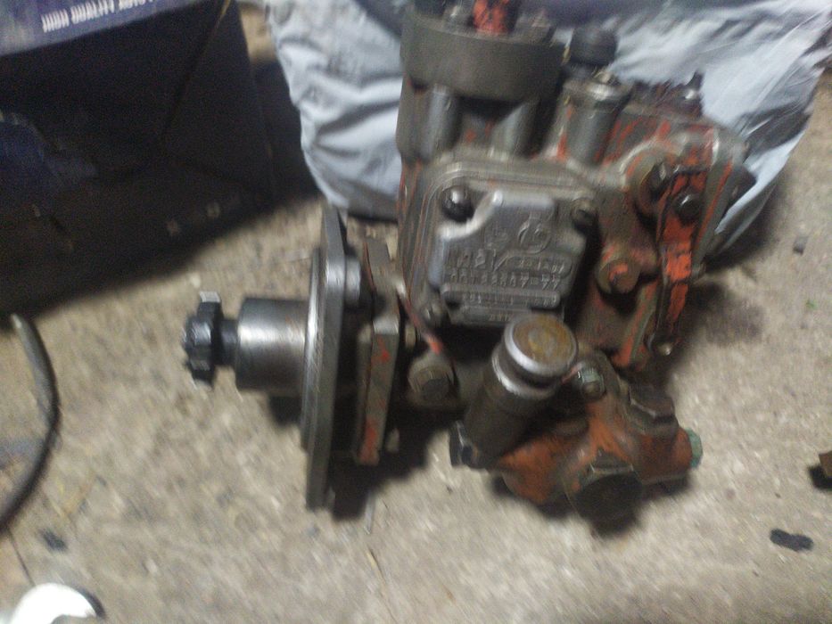 Запчасти на тракто т40.