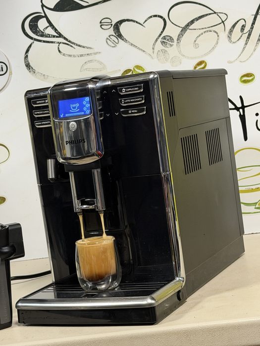 Кафемашина кафе автомат Philips Latte go с гаранция