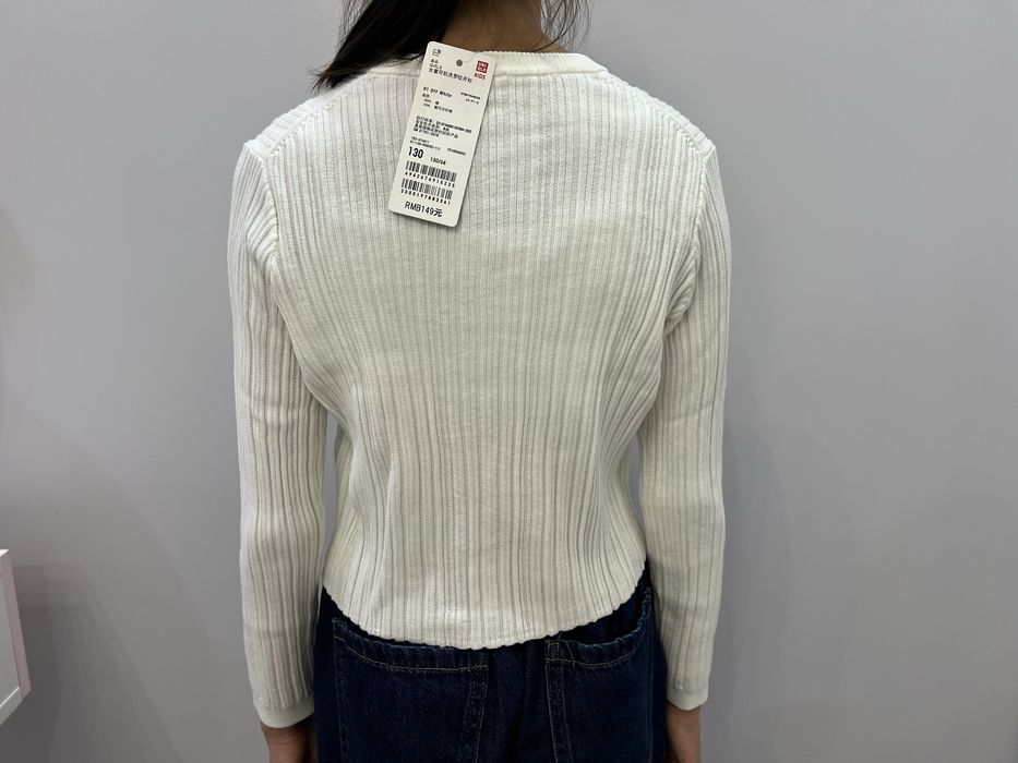 Трикотажная кофта юникло для девочек