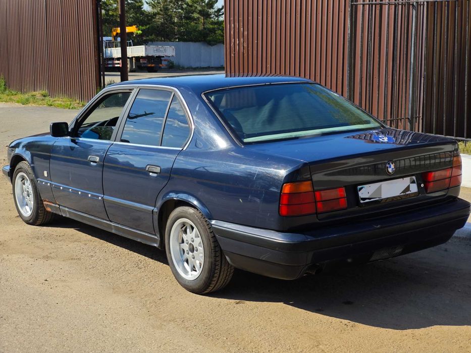 Продам BMW е34 520