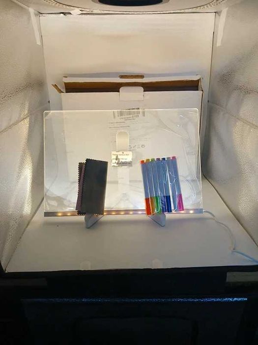 Tablă de Notițe Luminoasă cu LED Acrilic + Set Markere Colorate