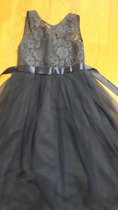 Вечернее платье на девочку. Рост 150см.