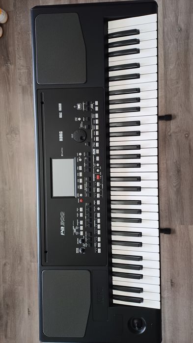Orga Korg Pa300 ca noua