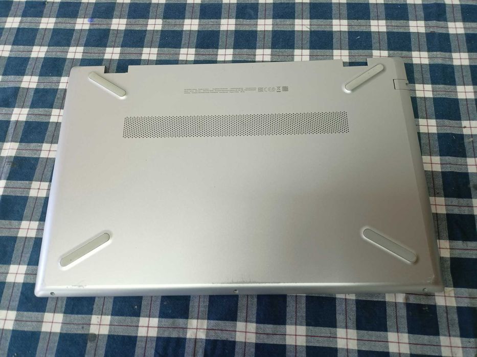 Elemente HP seria 15-CS3xxx 15-CS