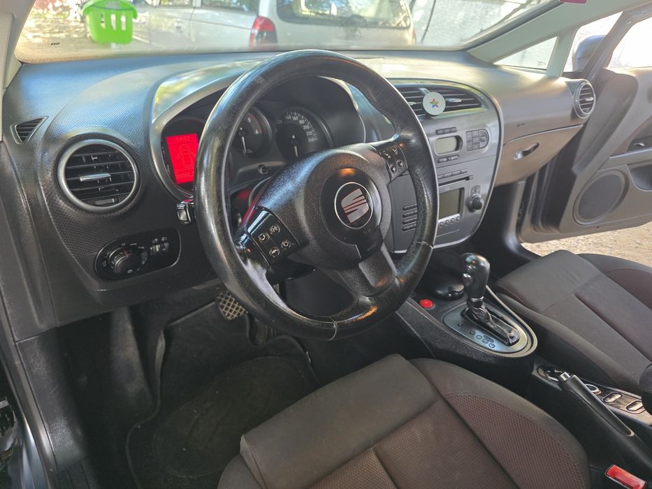 SEAT Leon 2006 — imagine 10