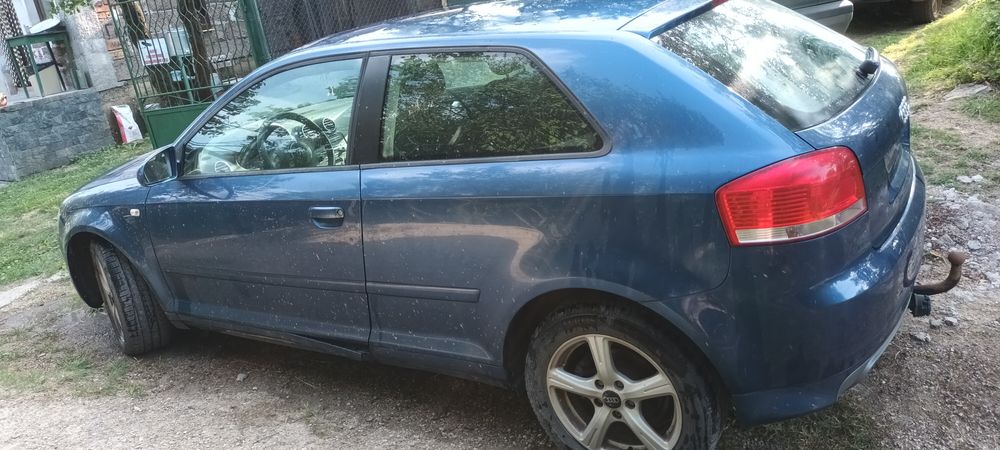 Audi A3 2.0 FSI.  НА ЧАСТИ