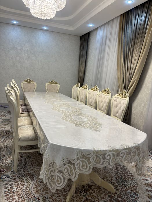 Продам стол и стулья