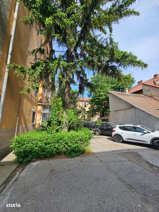 Apartament 2 camere cu garaj