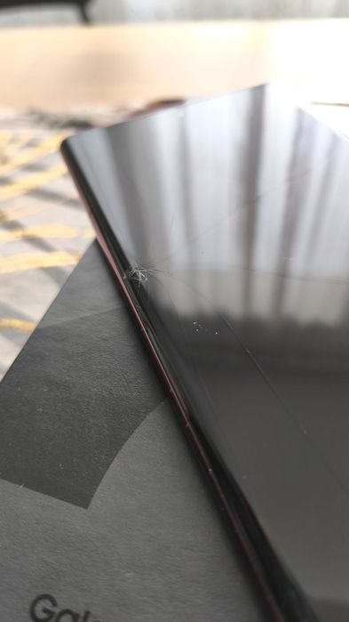 Samsung Galaxy S22 Ultra 12GB RAM/ 256 GB ROM