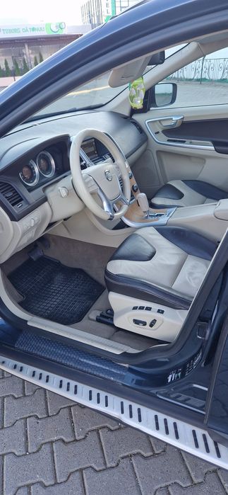 VOLVO Unknown Model 2011 — imagine 4