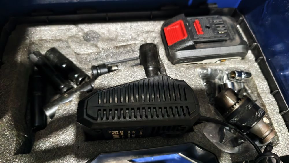 Гайковёрт аккумуляторный