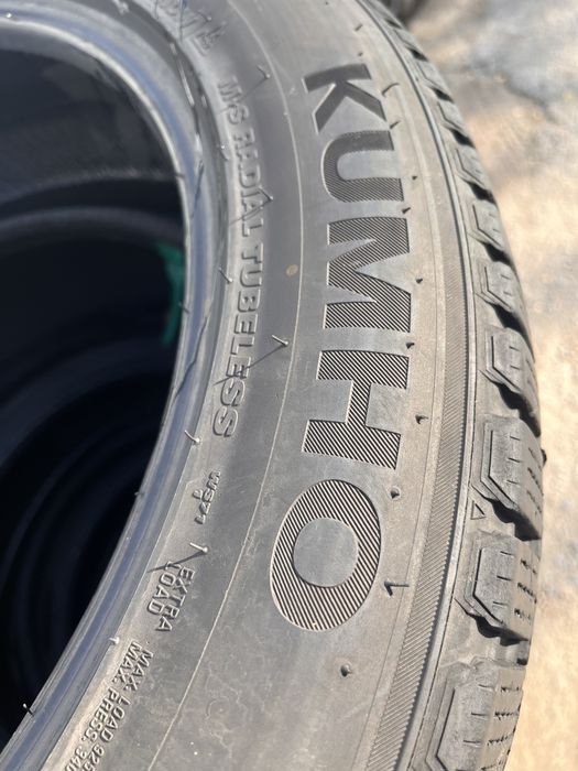 235//55//19 - kumho // зима