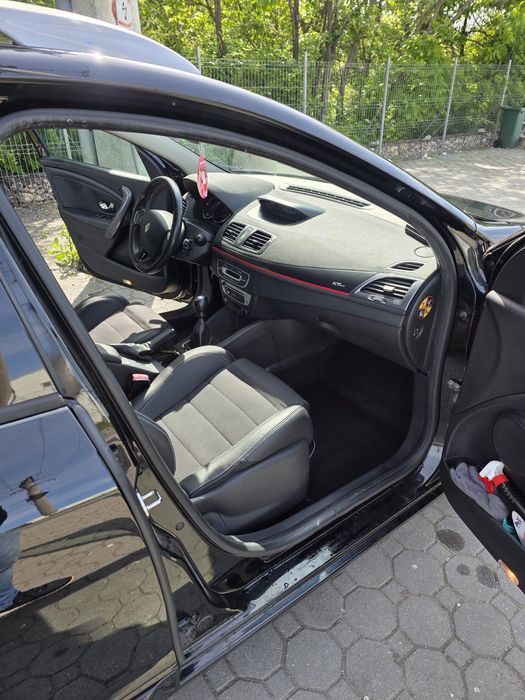 Proprietar vand renault megane 3 1.2 132 cp 2015
