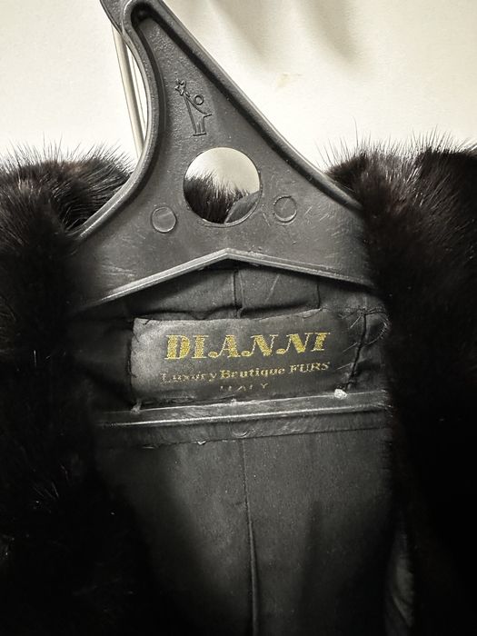 Продам норковую шубу