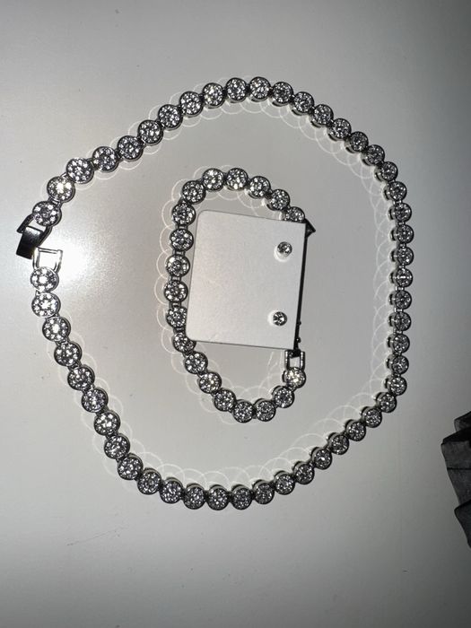 Set bijuterii ( lant+ bratara+ cercei )