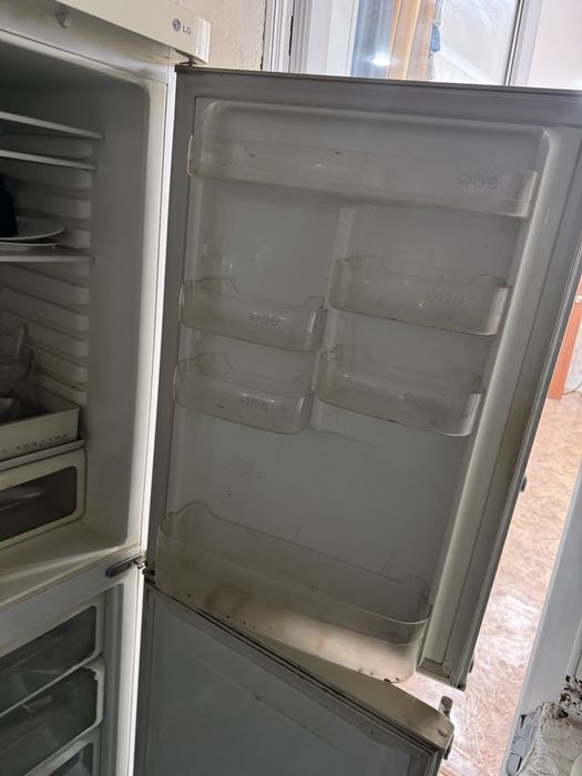 На запчасти холодильник