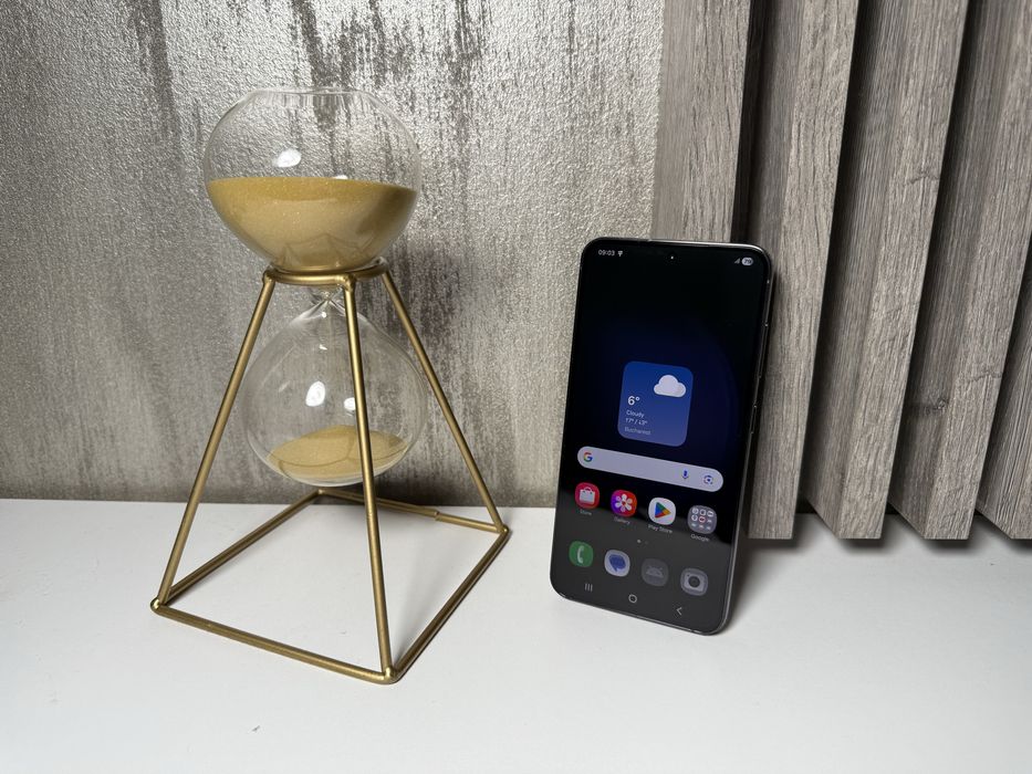 Samsung S23 128GB Garantie 2 ani Universul Telefoanelor