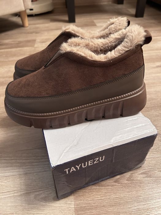 Продам угги новые