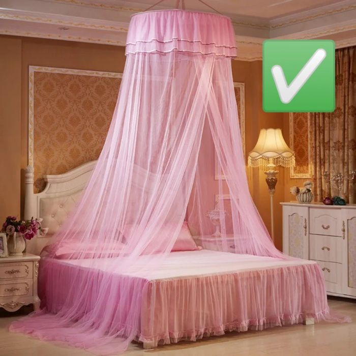 Bolajonlarni pashsha va chivinlardan saqlovchi gumbazli parda.