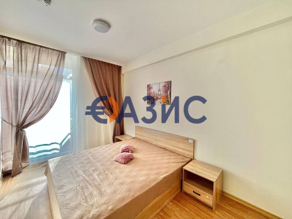 Продава се Двустаен апартамент в к.к. Слънчев бряг - 57 кв.м за 1106 €/кв.м - Снимка #1