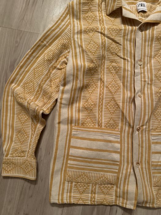 Zara Яке запазено