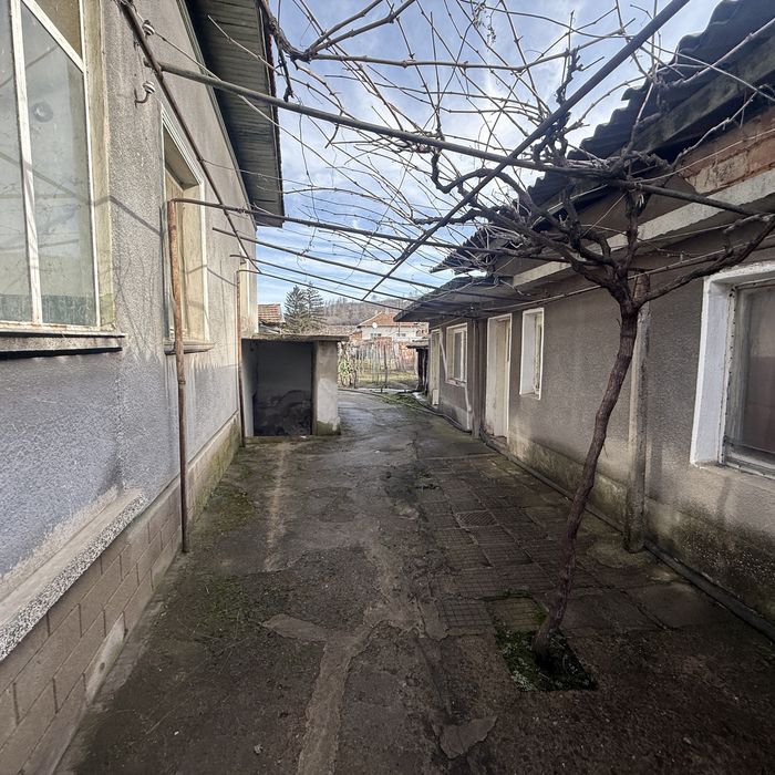 Продава се Къща в с. Търнене, Област Плевен - 130 кв.м за 141 €/кв.м - Снимка #16