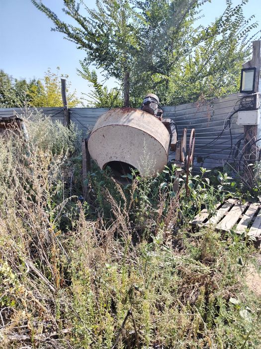 Продам бетонамешалку