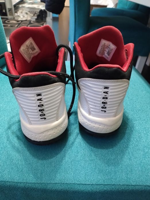 Adidași Jordan Nike