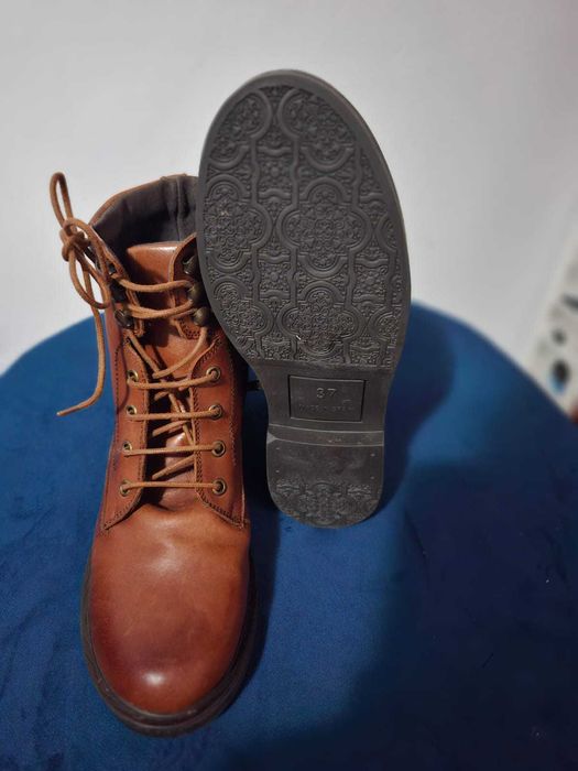 Ghete piele marimea 37