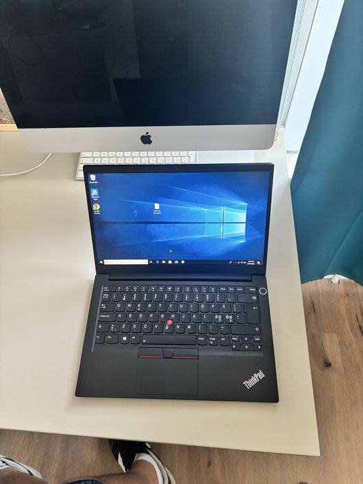 Lenovo Thinkpad E14• Ryzen 5-5500u• 16gb ram• SSD Nvme 256• 14”