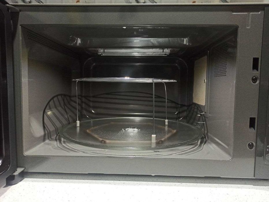 Микроволновка cотилади LG 42 L