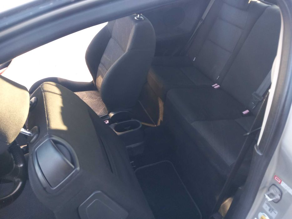 Продавам Пежо 207 1.4 бензин-газ