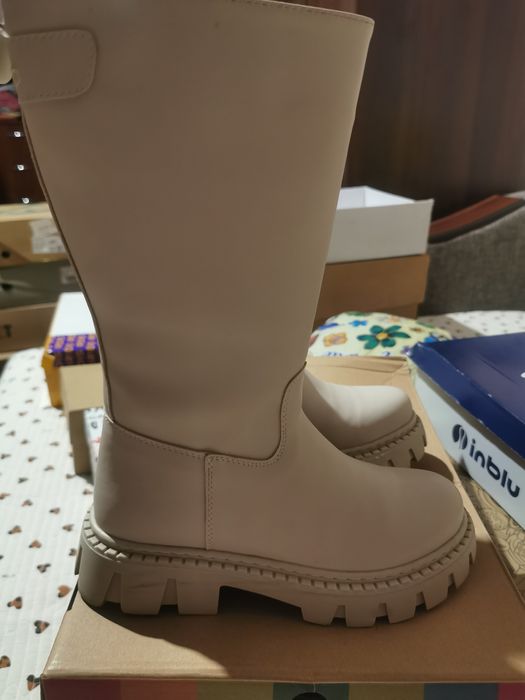 Продам детские сапоги