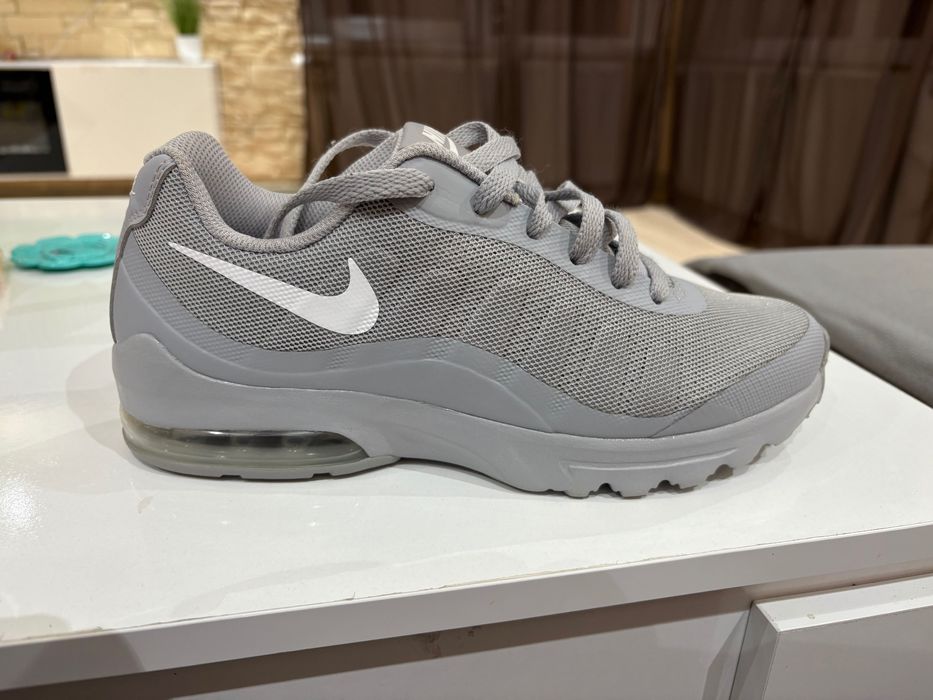 Маратонки Nike air