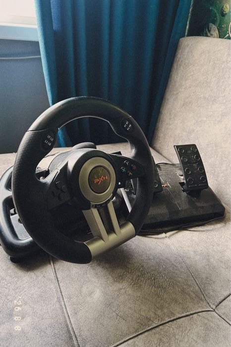 Игровой руль продам